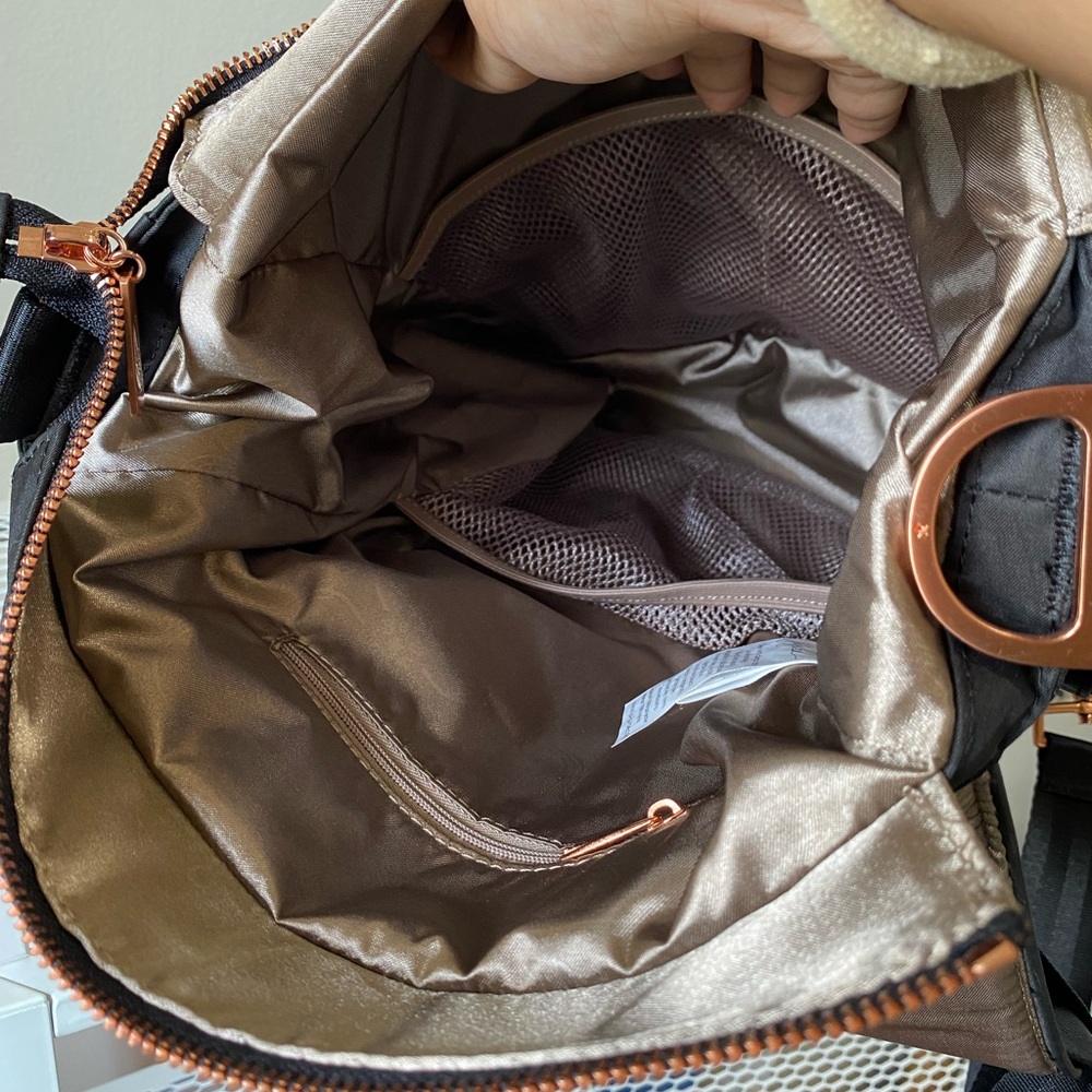 Limited edition knight rose Jujube be sporty backpack with insulated pockets - Picture 7 of 8